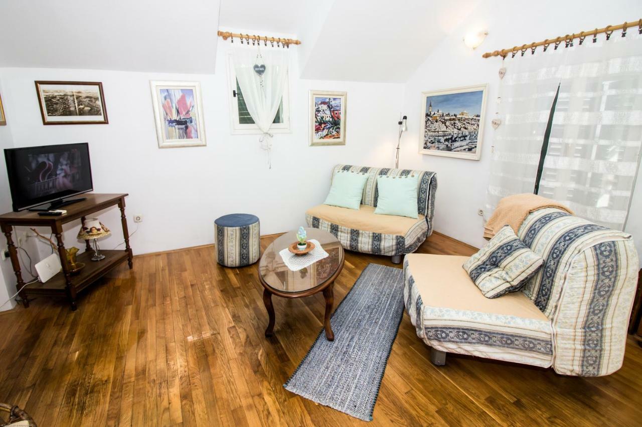 Apartments Kuca Mala Split Eksteriør billede