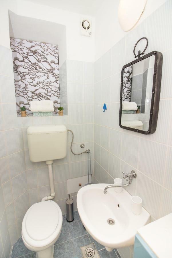 Apartments Kuca Mala Split Eksteriør billede